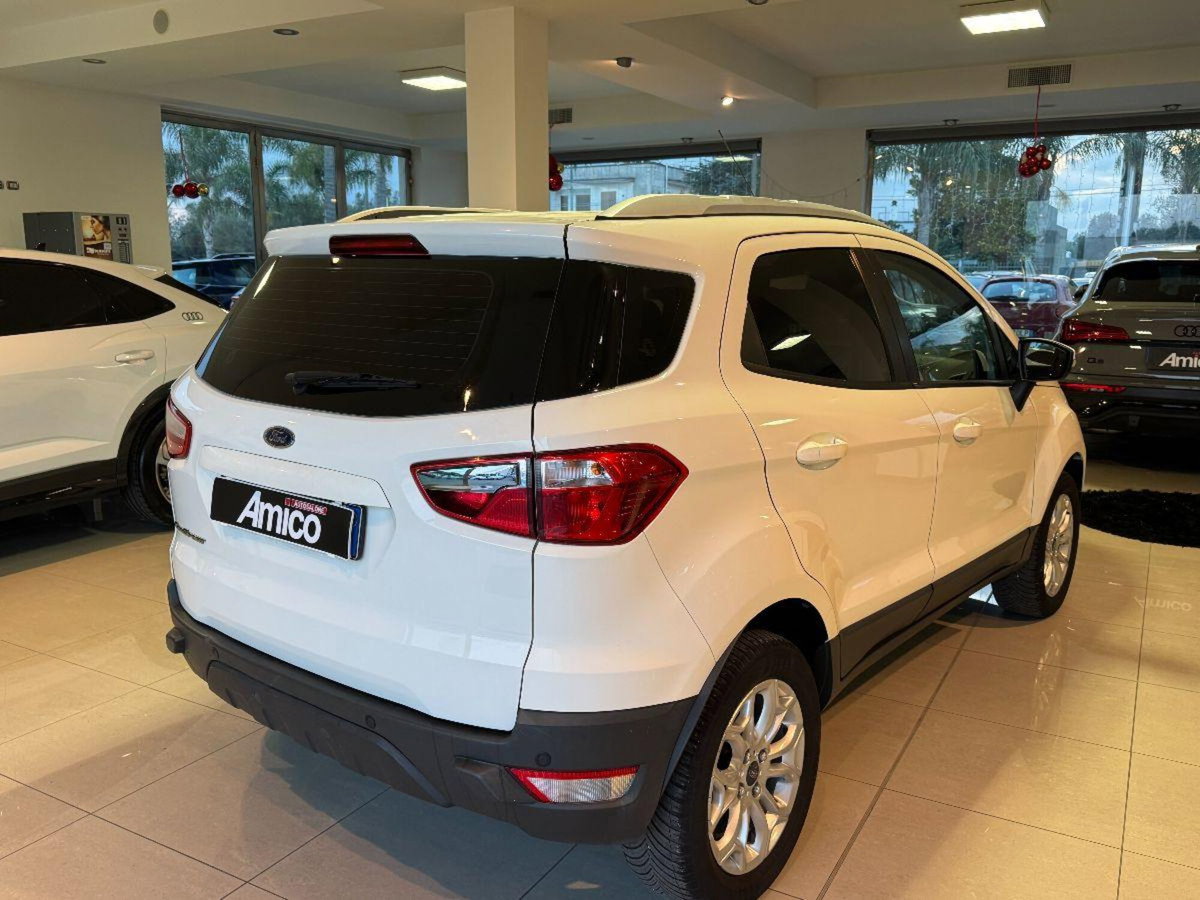 Ford EcoSport 1.5 TDCi 95 CV Titanium (4)