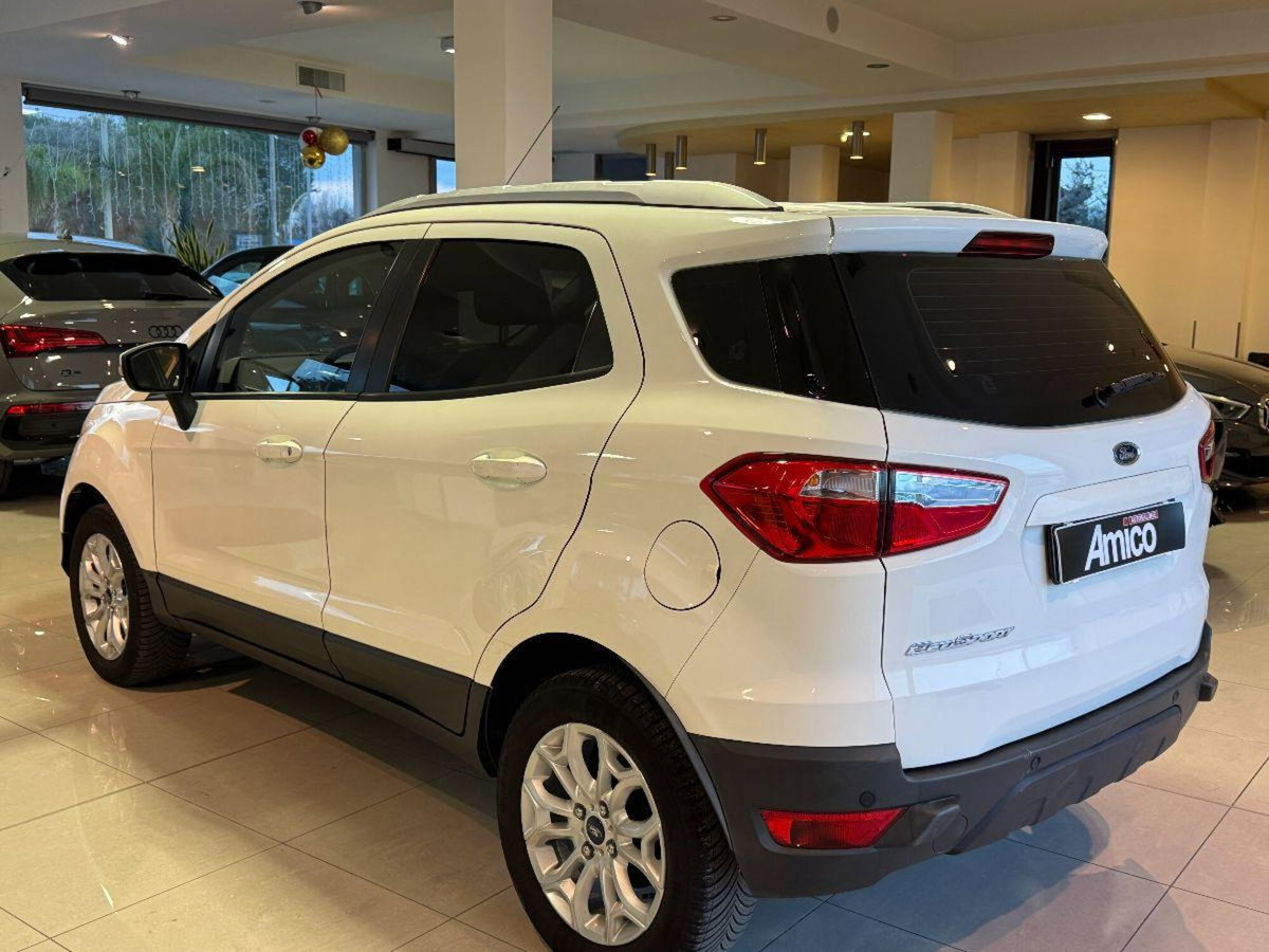 Ford EcoSport 1.5 TDCi 95 CV Titanium (6)