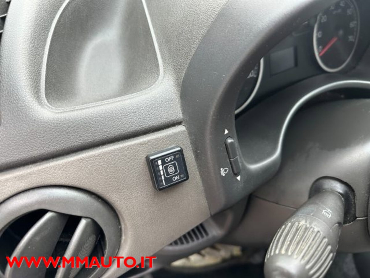 Fiat Punto Classic 1.2 5 porte Active GPL (10)
