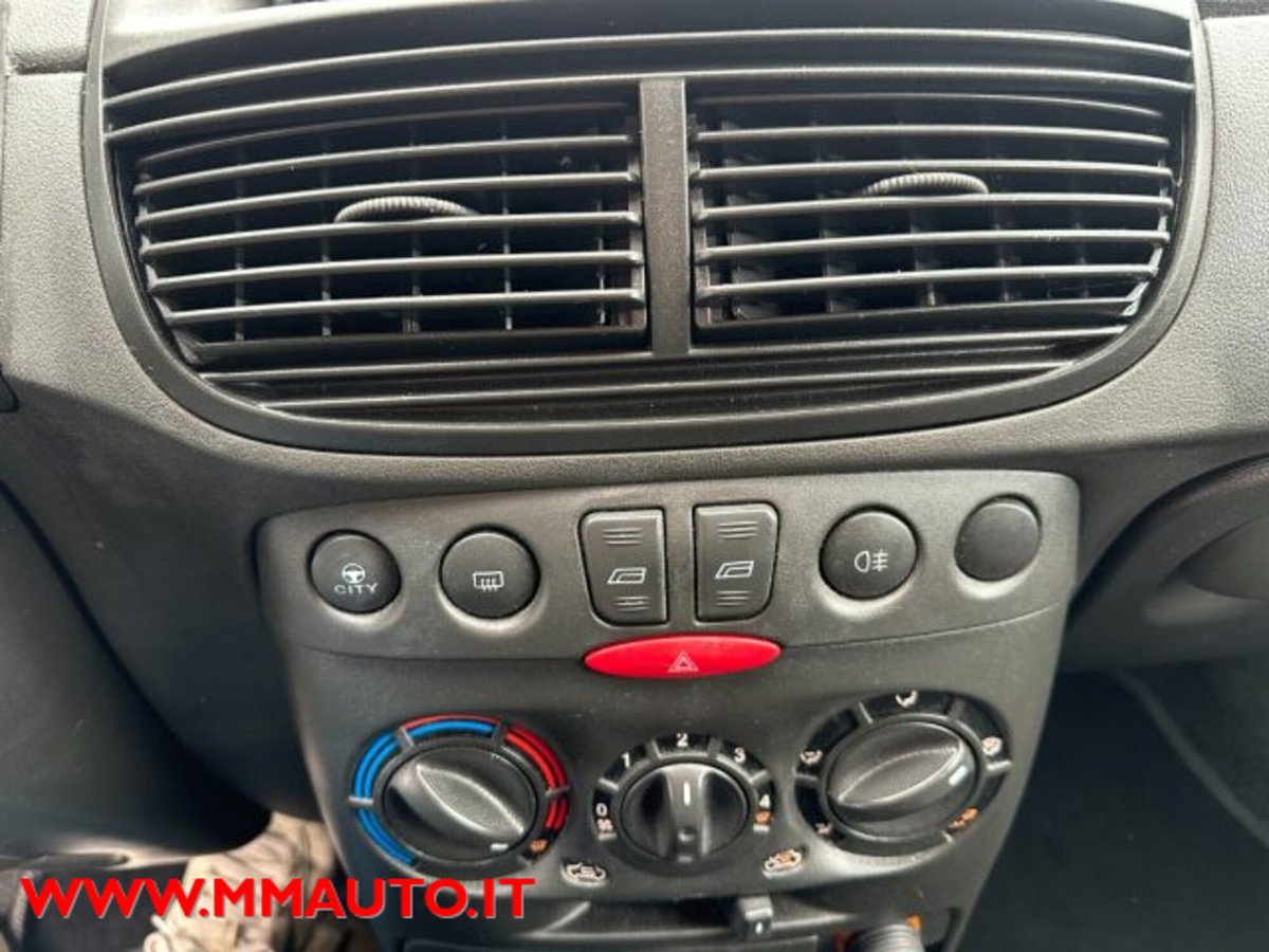 Fiat Punto Classic 1.2 5 porte Active GPL (11)