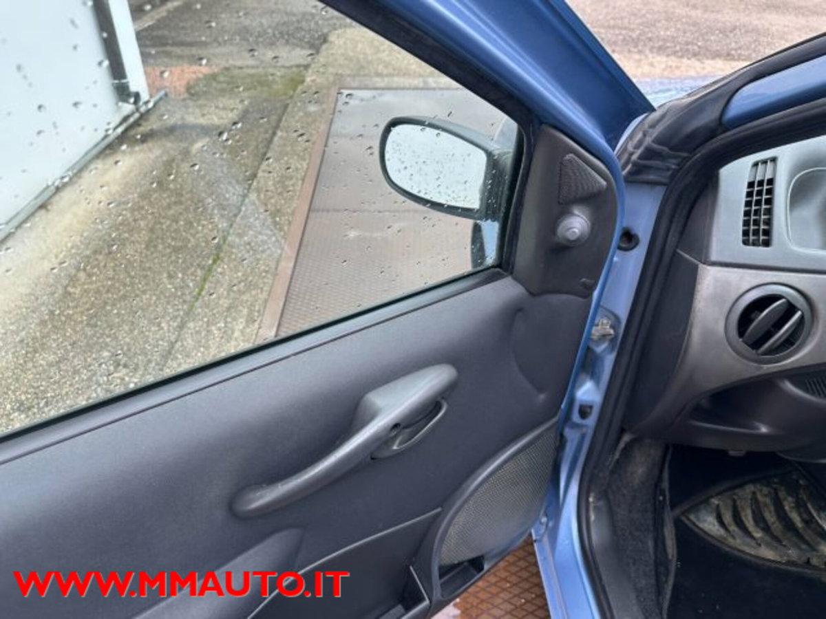 Fiat Punto Classic 1.2 5 porte Active GPL (8)