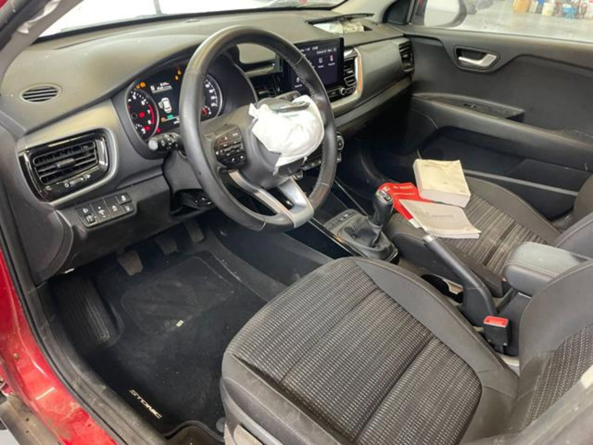Kia Stonic 1.0 t-gdi Style (12)