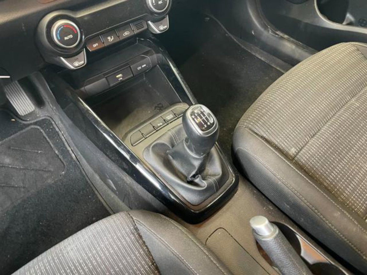 Kia Stonic 1.0 t-gdi Style (16)