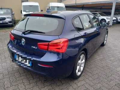 BMW Serie 1 116d 2.0 116CV cat 5 porte Attiva DPF (5)