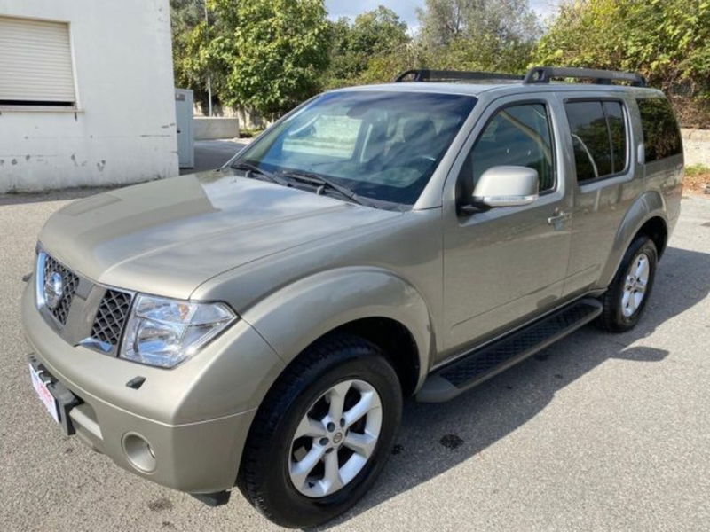 Nissan Pathfinder dCi LE