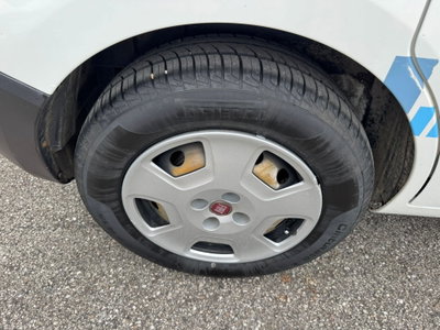 Fiat Fiorino 1.3 MJT 95CV Combinato (15)