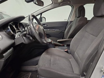 Peugeot 5008 1.6 e-HDi 115CV Stop&Start ETG6 Active (7)
