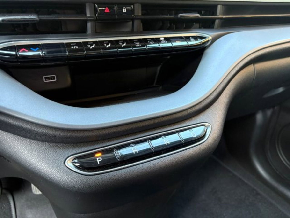 Fiat 500e Icon Berlina 23,65 kWh (12)