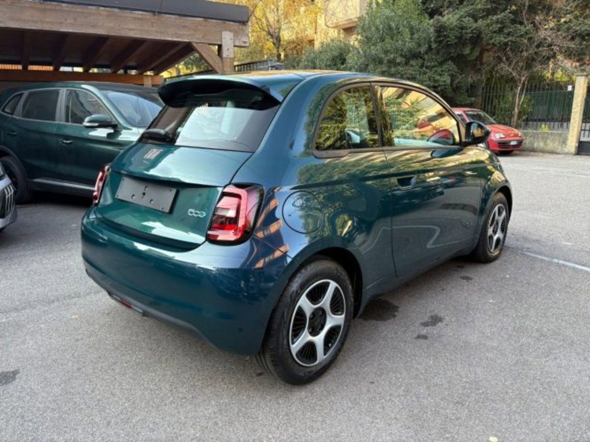 Fiat 500e Icon Berlina 23,65 kWh (4)