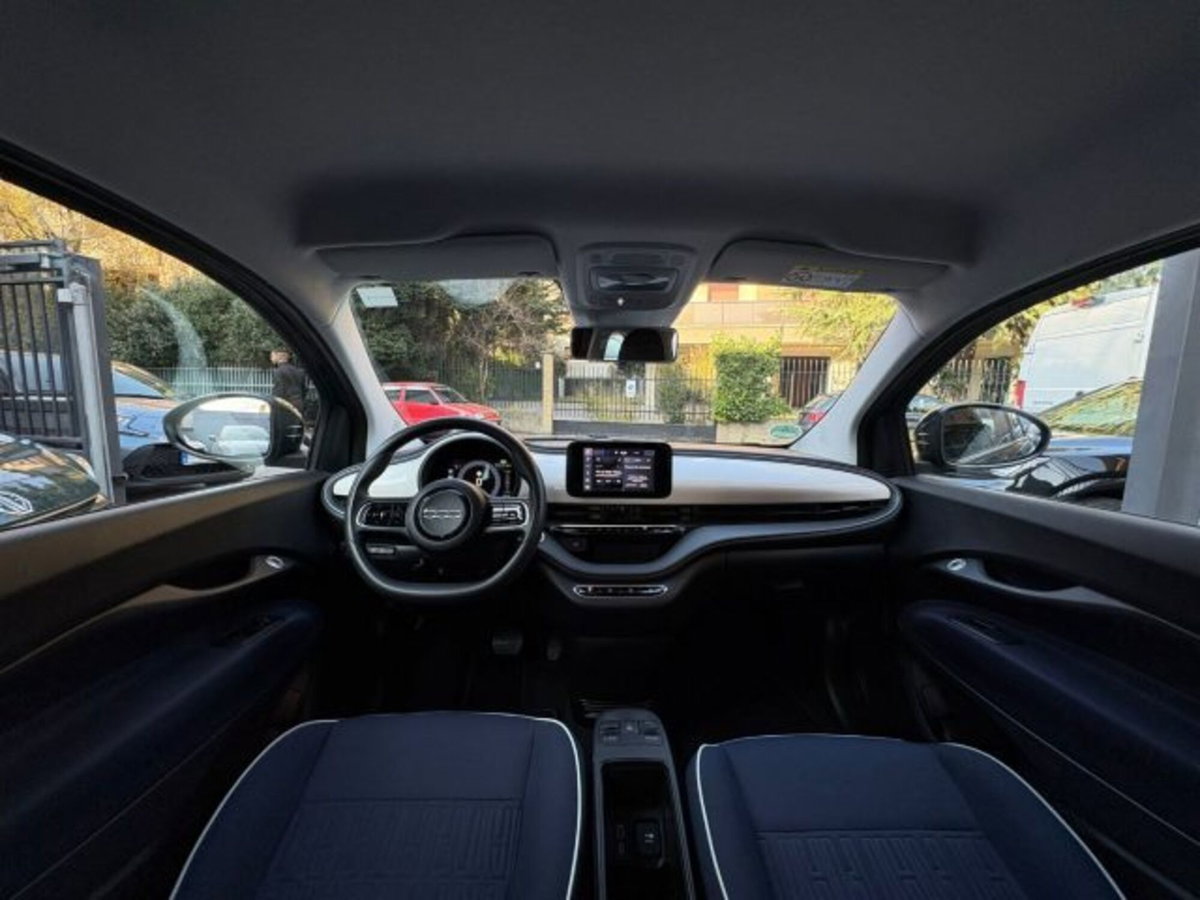 Fiat 500e Icon Berlina 23,65 kWh (7)