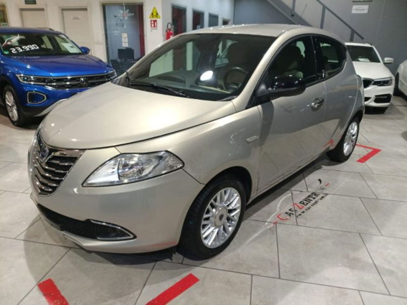 Lancia Ypsilon 1.2 69 CV 5 porte Gold