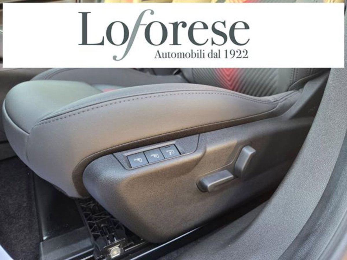 Alfa Romeo Junior 1.2 ibrida Speciale 145cv edct6 (11)