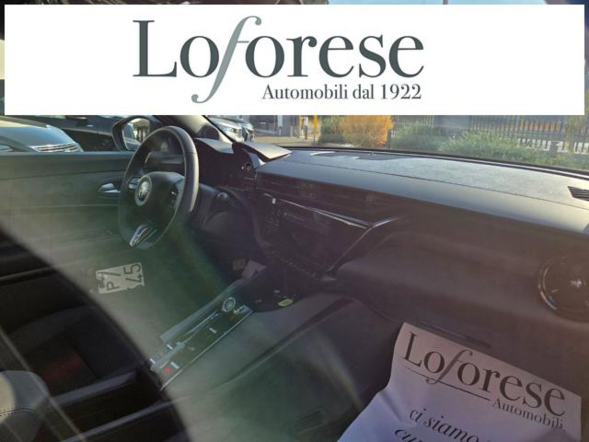 Alfa Romeo Junior 1.2 ibrida Speciale 145cv edct6 (15)