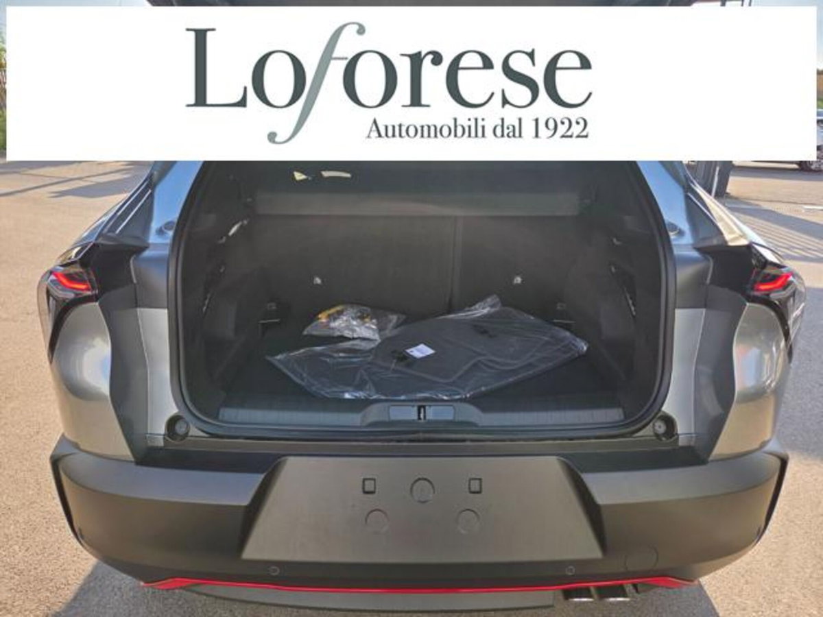 Alfa Romeo Junior 1.2 ibrida Speciale 145cv edct6 (17)