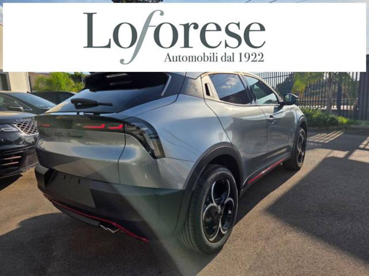 Alfa Romeo Junior 1.2 ibrida Speciale 145cv edct6 (6)