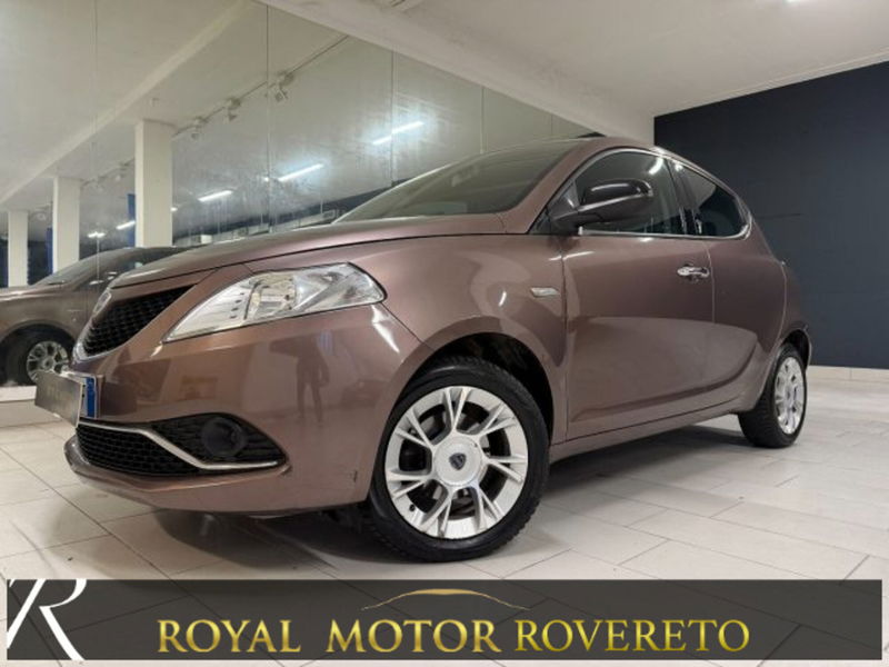 Lancia Ypsilon 1.2 69 CV 5 porte Gold