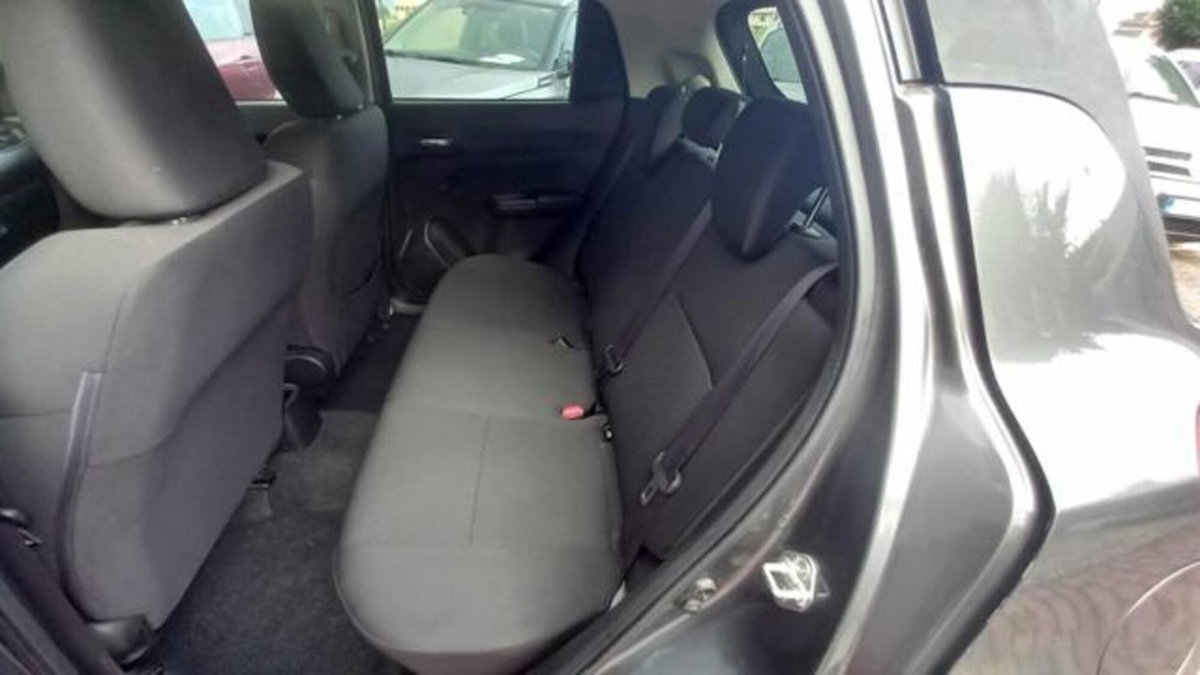 Suzuki Swift 1.2 Hybrid Top (11)