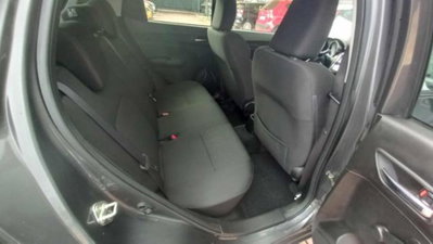 Suzuki Swift 1.2 Hybrid Top (12)