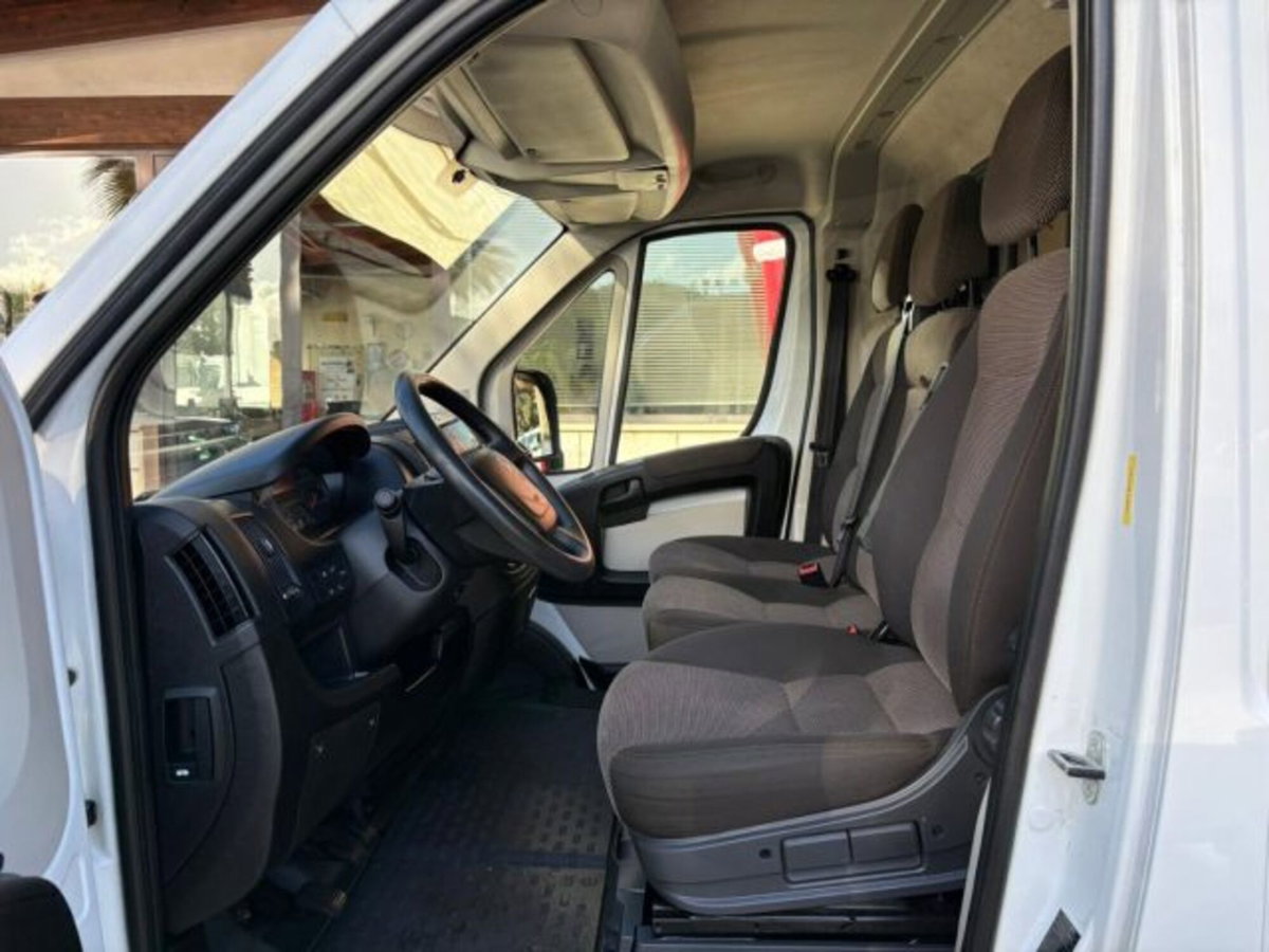 Peugeot Boxer Furgone 335 2.0 BlueHDi 130CV PC-TN Furgone (9)