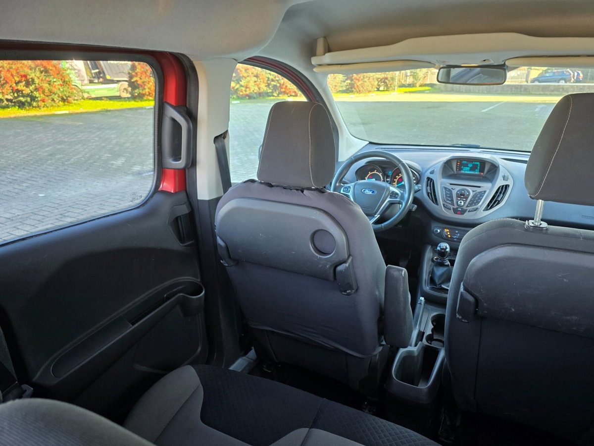 Ford Tourneo Courier 1.6 TDCI 95 CV Plus (14)