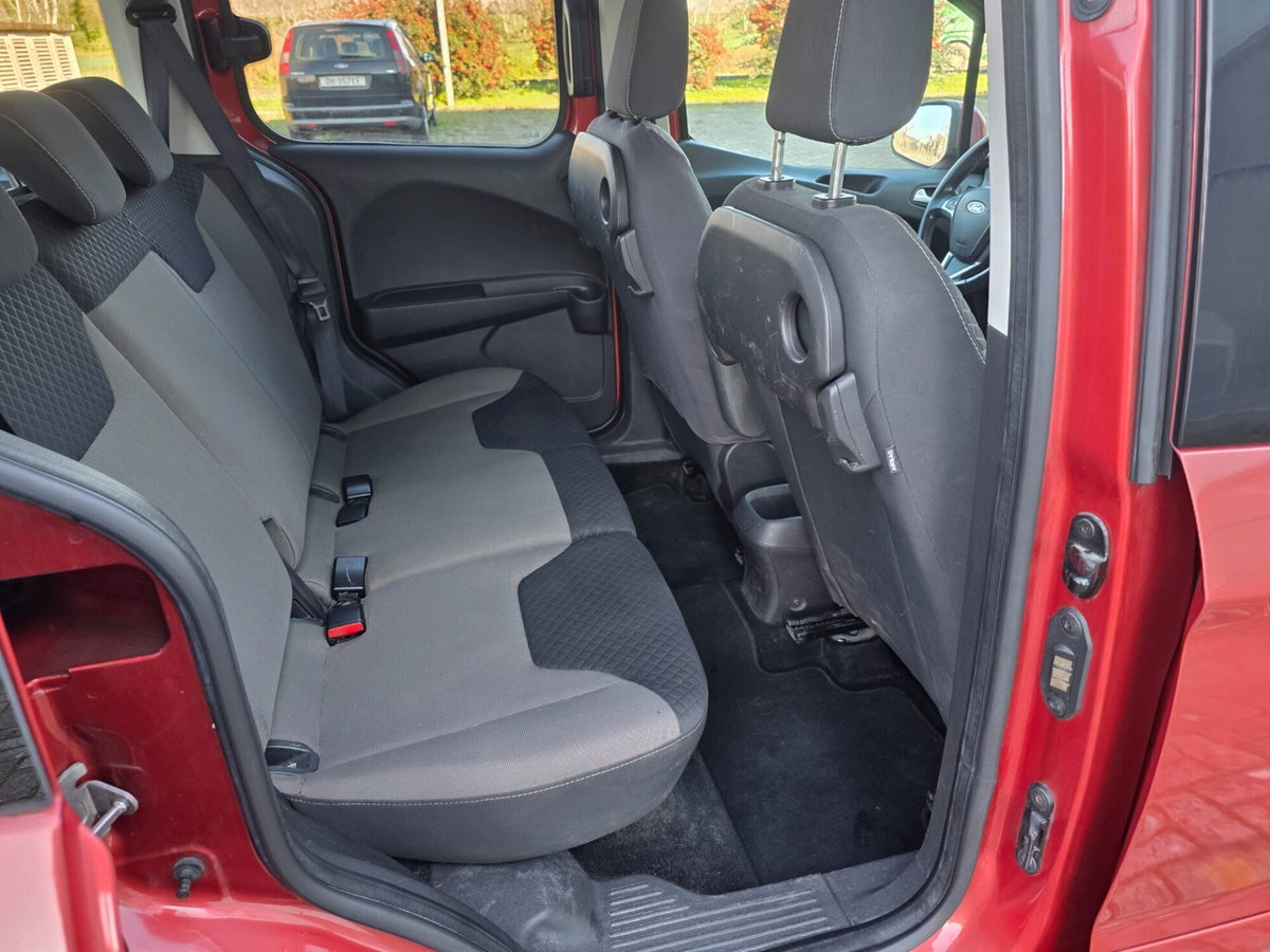 Ford Tourneo Courier 1.6 TDCI 95 CV Plus (15)