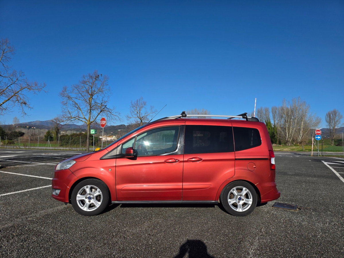 Ford Tourneo Courier 1.6 TDCI 95 CV Plus (4)
