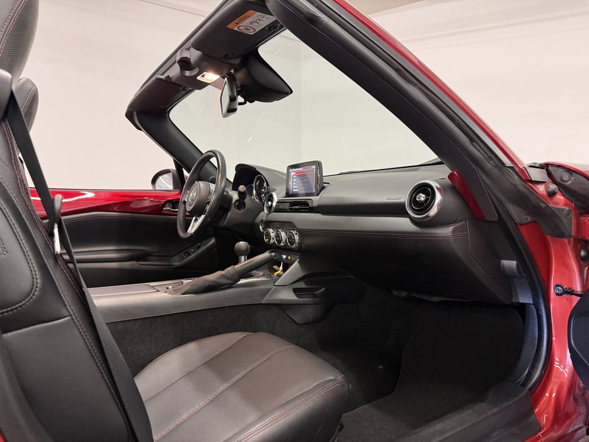 Mazda MX-5 2.0L Skyactiv-G Sport (10)