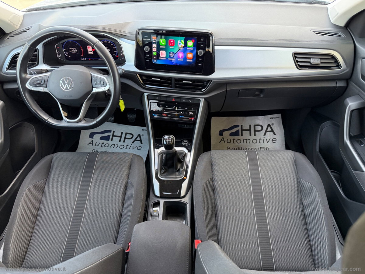 Volkswagen T-Roc 2.0 tdi R-Line 115cv (12)