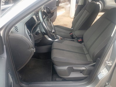 Volkswagen T-Roc 2.0 tdi Life 150cv dsg (17)