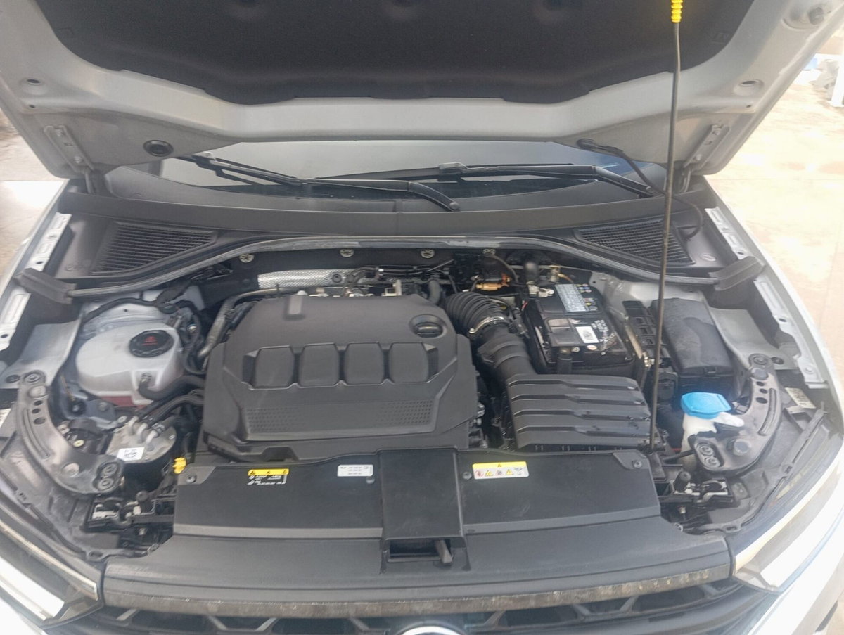 Volkswagen T-Roc 2.0 tdi Life 150cv dsg (19)