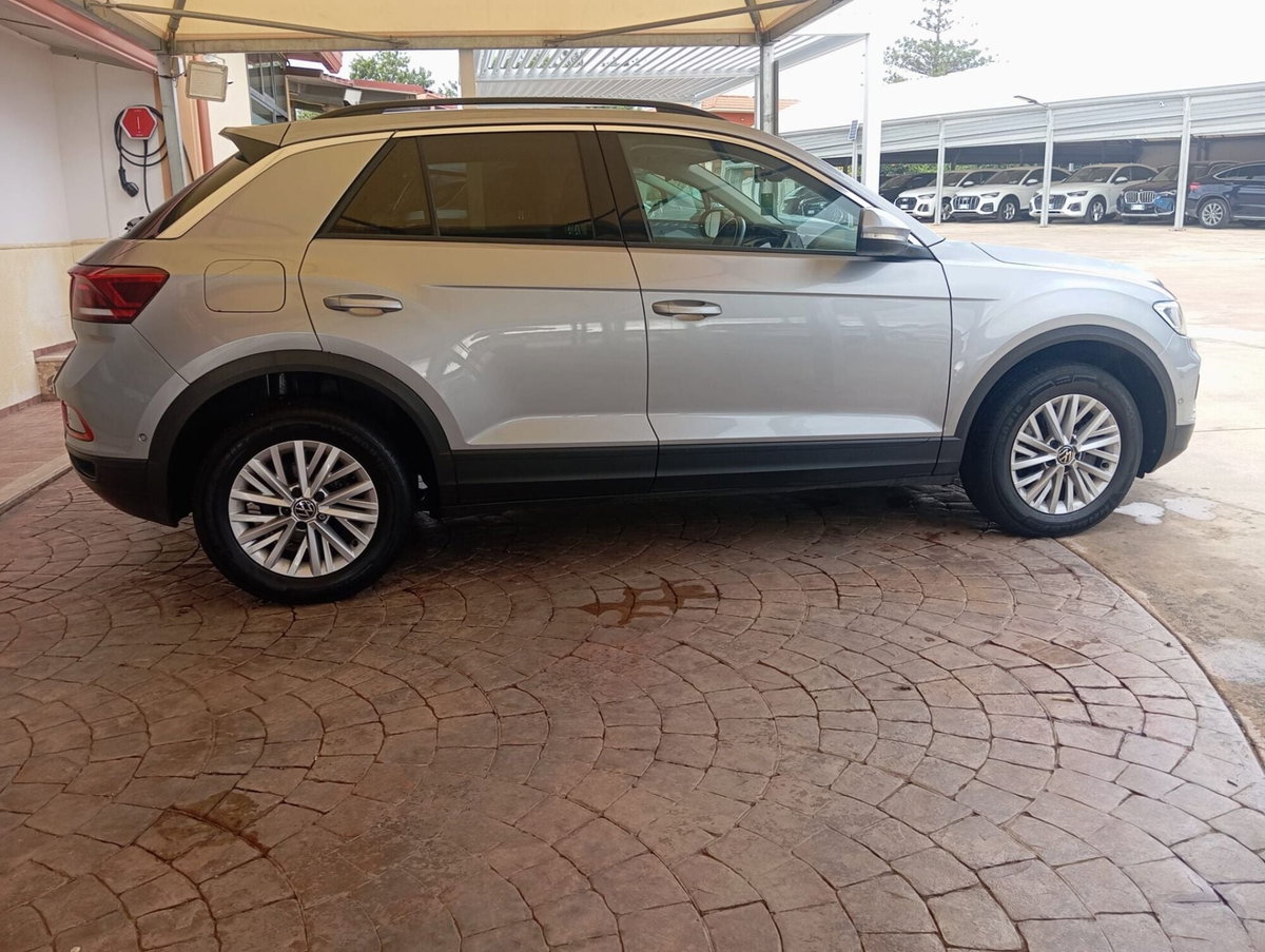 Volkswagen T-Roc 2.0 tdi Life 150cv dsg (8)
