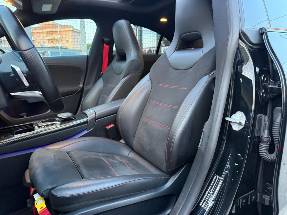 Mercedes-Benz CLA 200 d Automatic Premium (13)