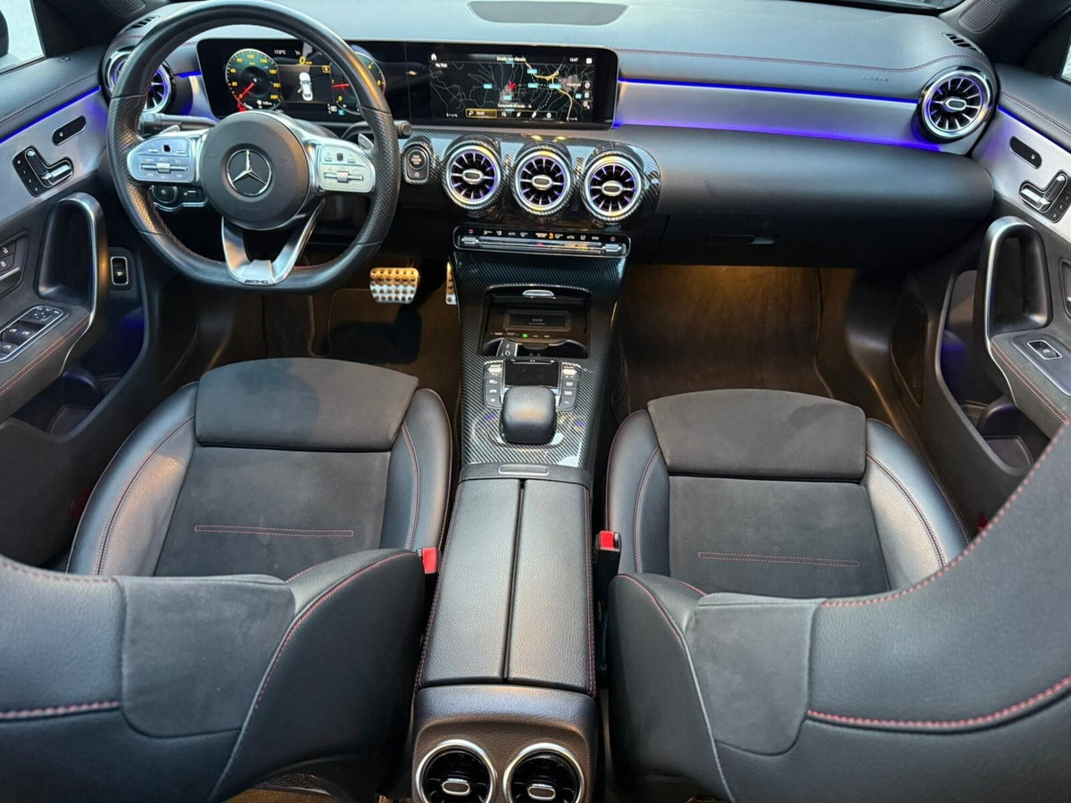 Mercedes-Benz CLA 200 d Automatic Premium (18)