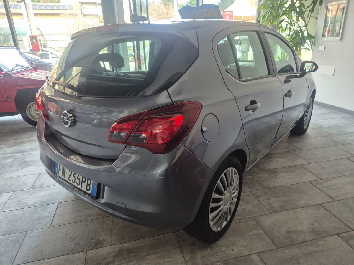 Opel Corsa 1.2 5 porte Advance (3)