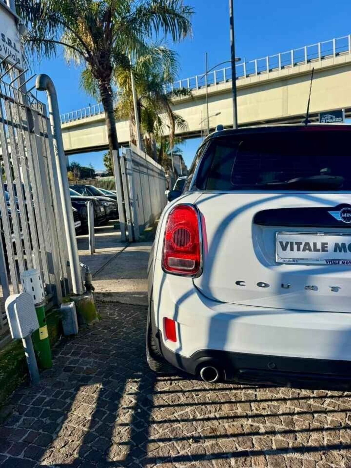 MINI Mini Countryman 2.0 Cooper D Essential Countryman (7)