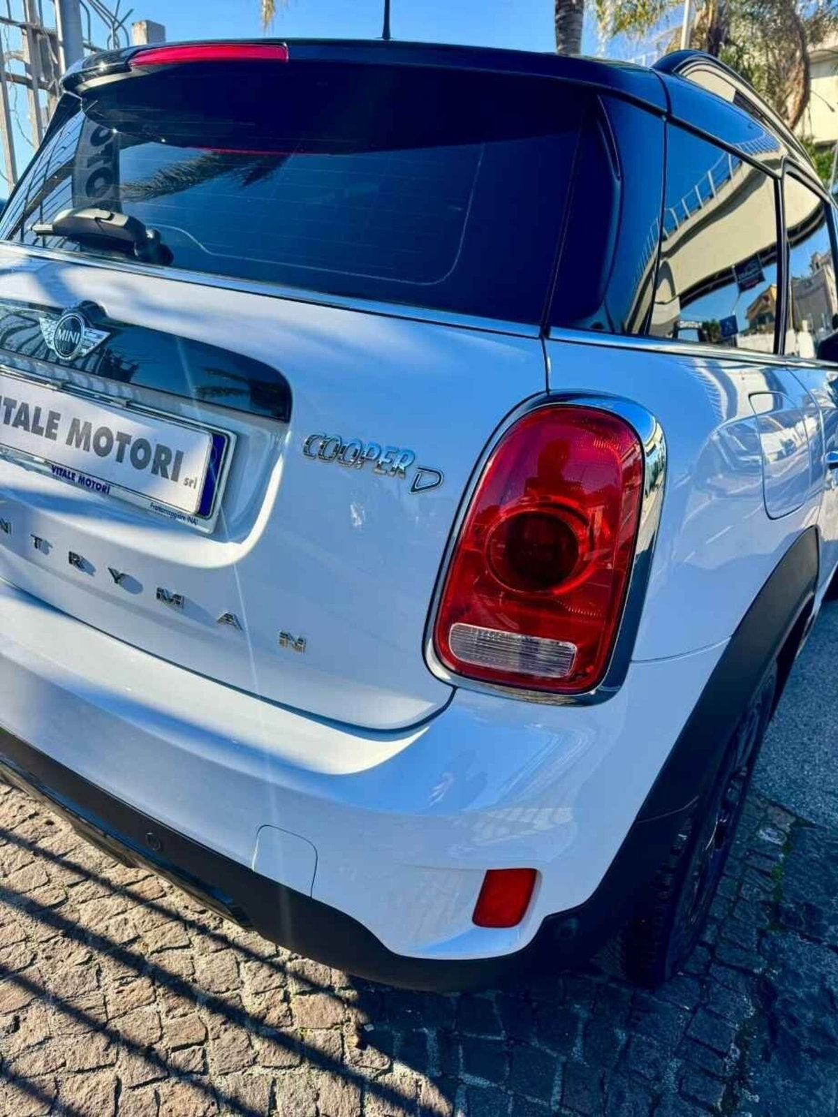 MINI Mini Countryman 2.0 Cooper D Essential Countryman (9)