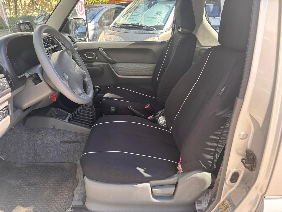Suzuki Jimny 1.3i 16V cat 4WD JLX (10)