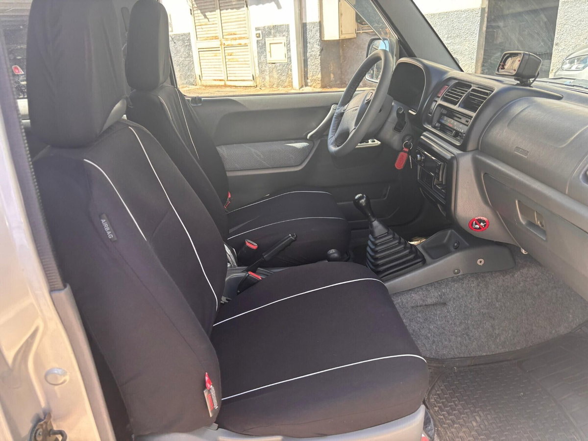 Suzuki Jimny 1.3i 16V cat 4WD JLX (17)