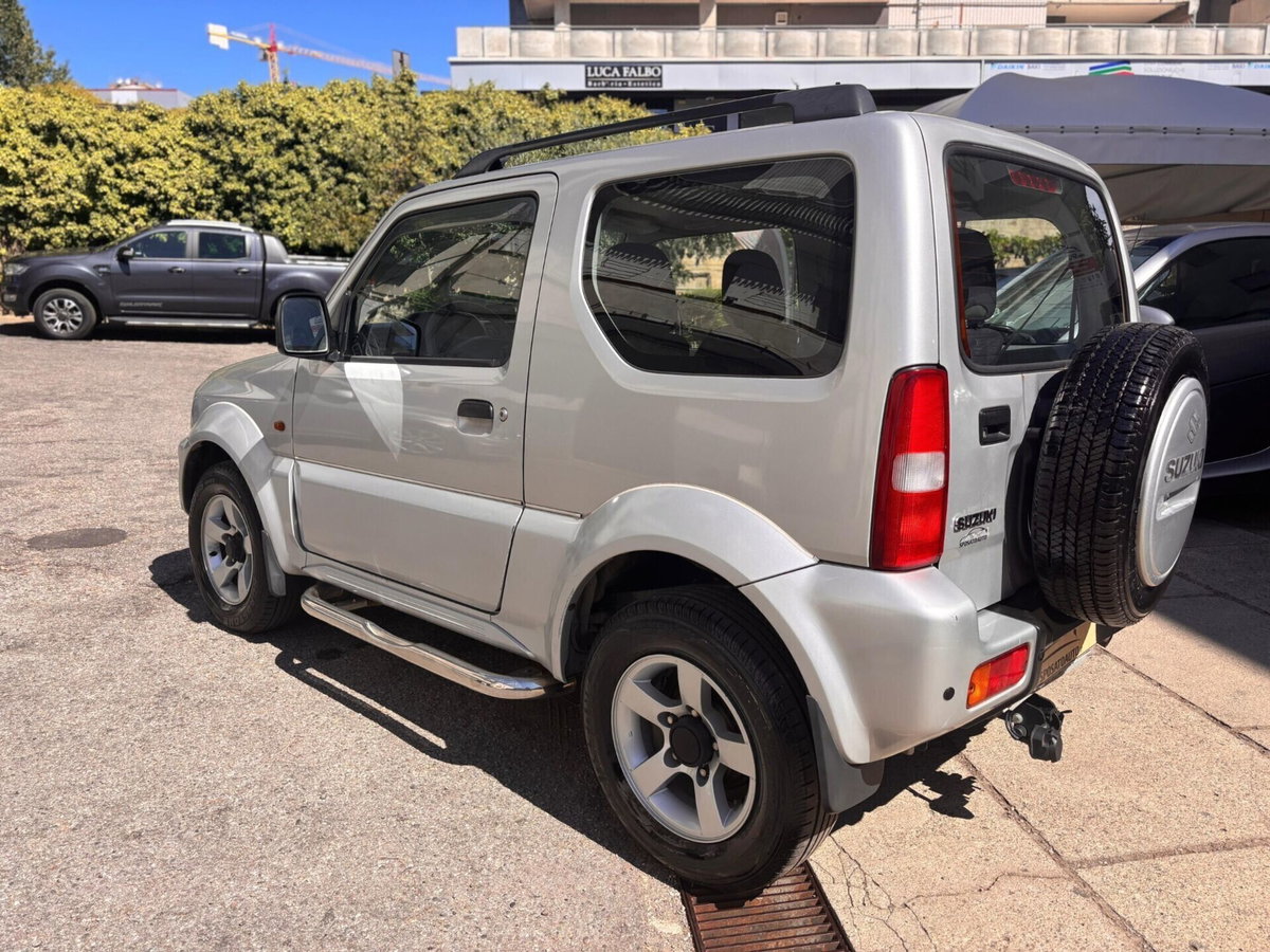 Suzuki Jimny 1.3i 16V cat 4WD JLX (6)