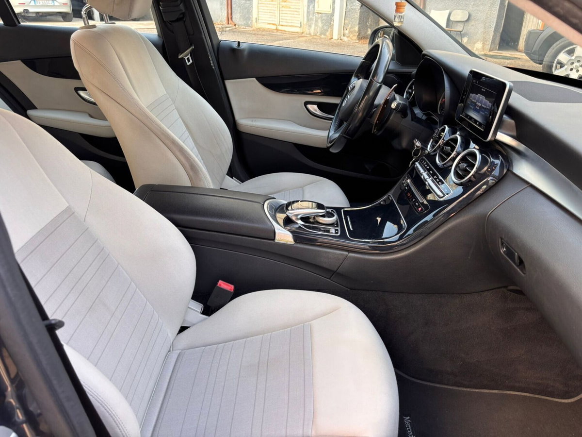 Mercedes-Benz Classe C Station Wagon 220 d 4Matic Auto Premium (18)