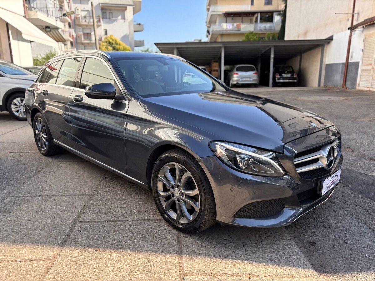 Mercedes-Benz Classe C Station Wagon 220 d 4Matic Auto Premium (3)