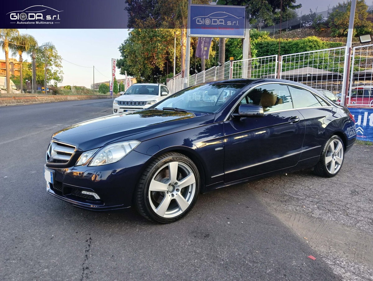 Mercedes-Benz Classe E Coupé 350 CDI Coupé BlueEFFICIENCY Avantgarde
