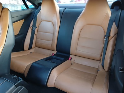 Mercedes-Benz Classe E Coupé 350 CDI Coupé BlueEFFICIENCY Avantgarde (13)
