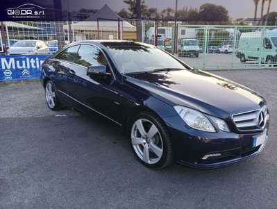 Mercedes-Benz Classe E Coupé 350 CDI Coupé BlueEFFICIENCY Avantgarde (3)