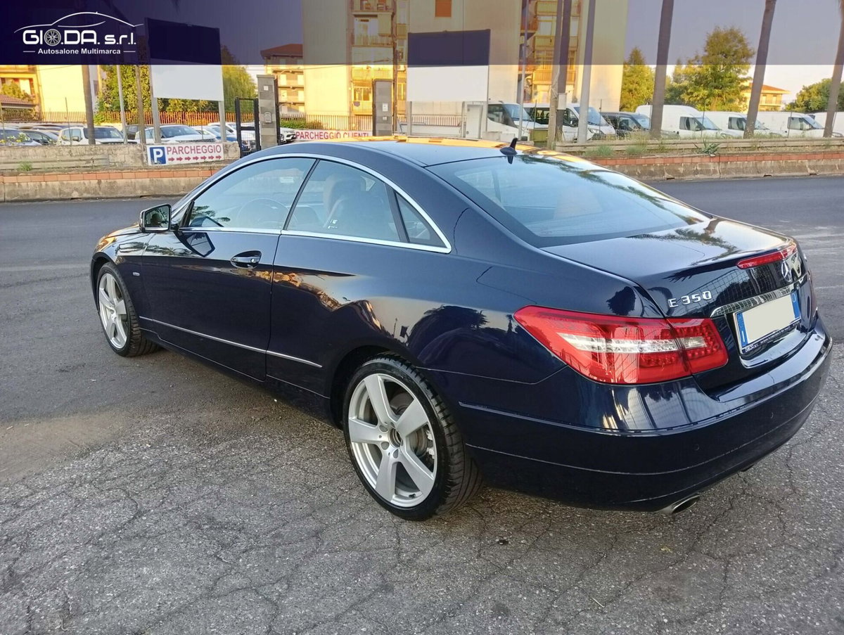 Mercedes-Benz Classe E Coupé 350 CDI Coupé BlueEFFICIENCY Avantgarde (6)