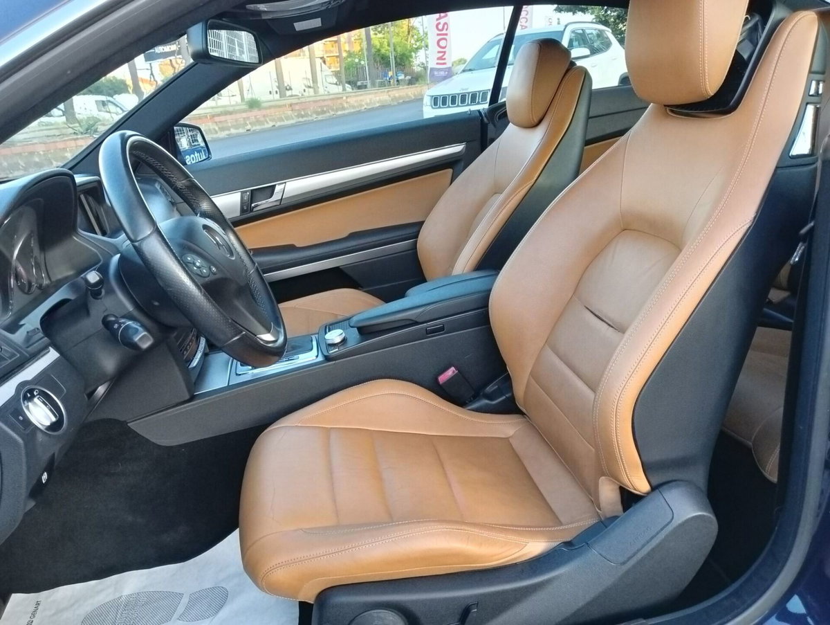 Mercedes-Benz Classe E Coupé 350 CDI Coupé BlueEFFICIENCY Avantgarde (8)