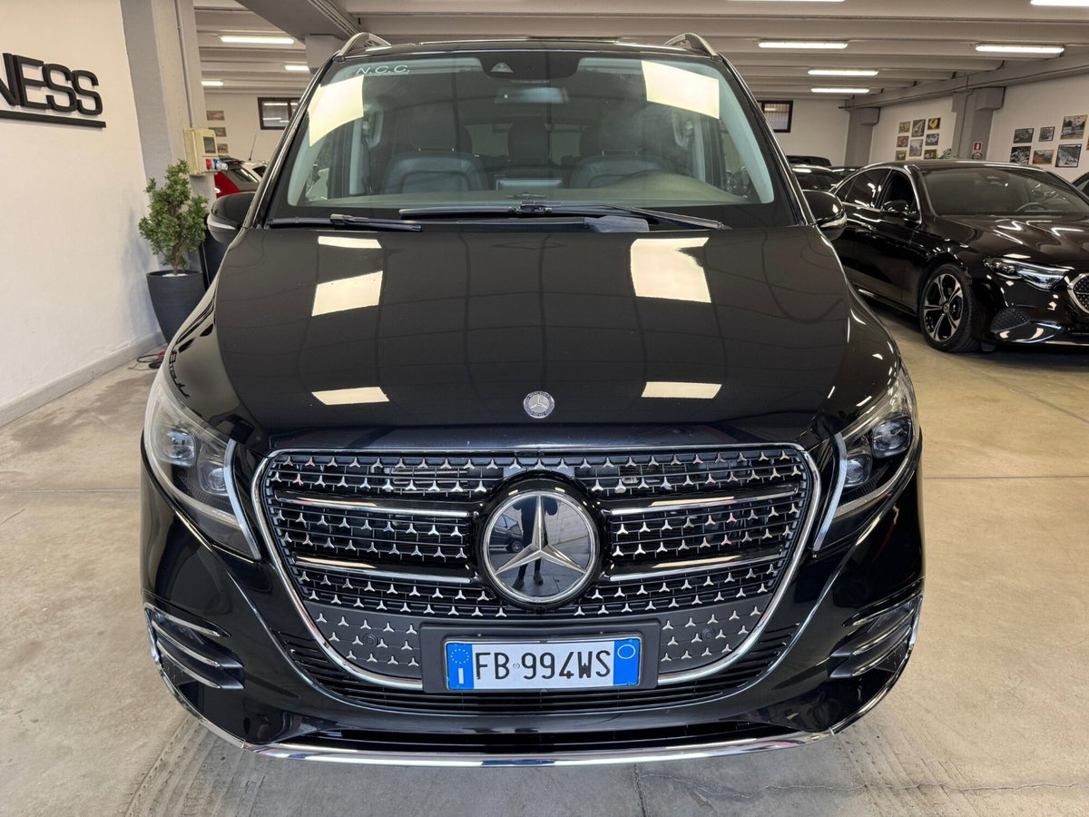 Mercedes-Benz Classe V 220 d Premium Long (2)
