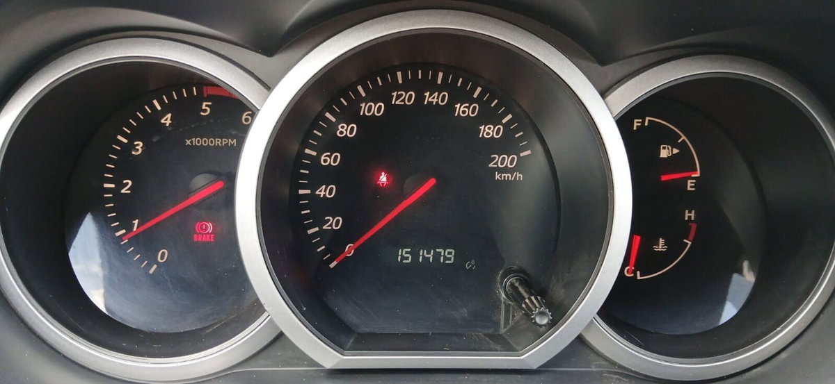 Suzuki Grand Vitara 1.9 DDiS 5 porte Crossover (15)