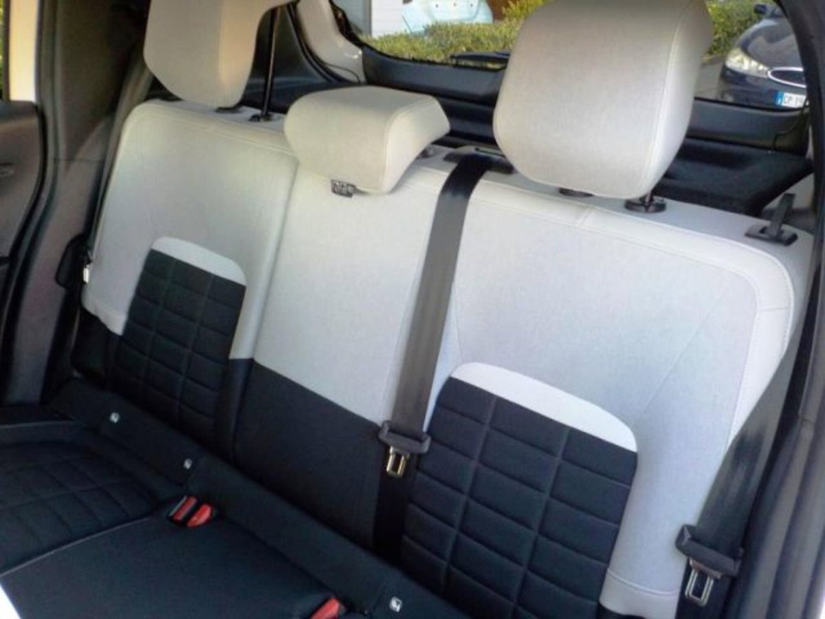 Citroen C3 1.2 puretech turbo Max 100cv s&s (19)