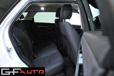 Land Rover Range Rover Evoque 2.0D I4 163CV AWD Auto R-Dynamic SE (10)